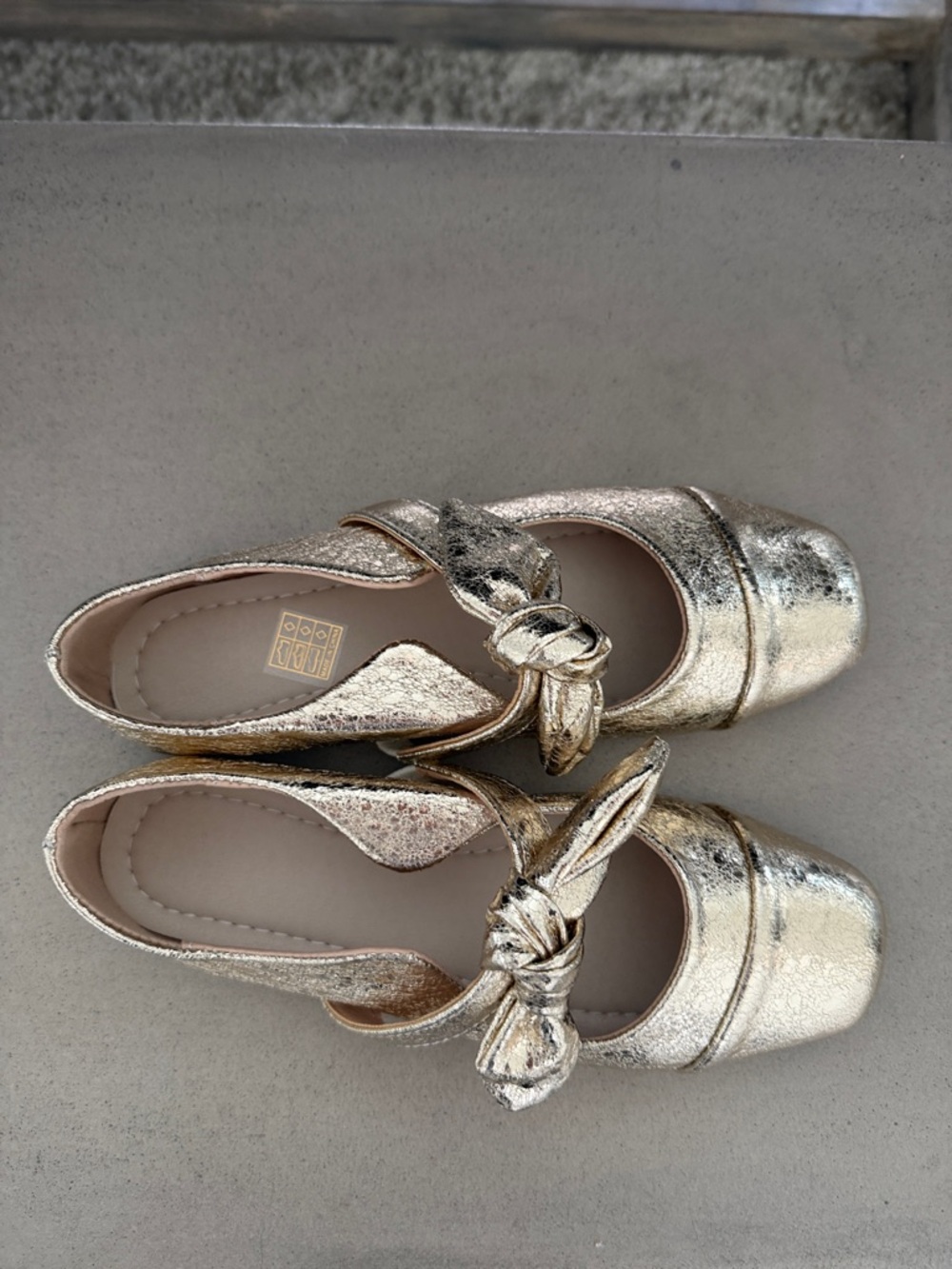 SHEIN Gold Knotted Strap Square Toe Flats